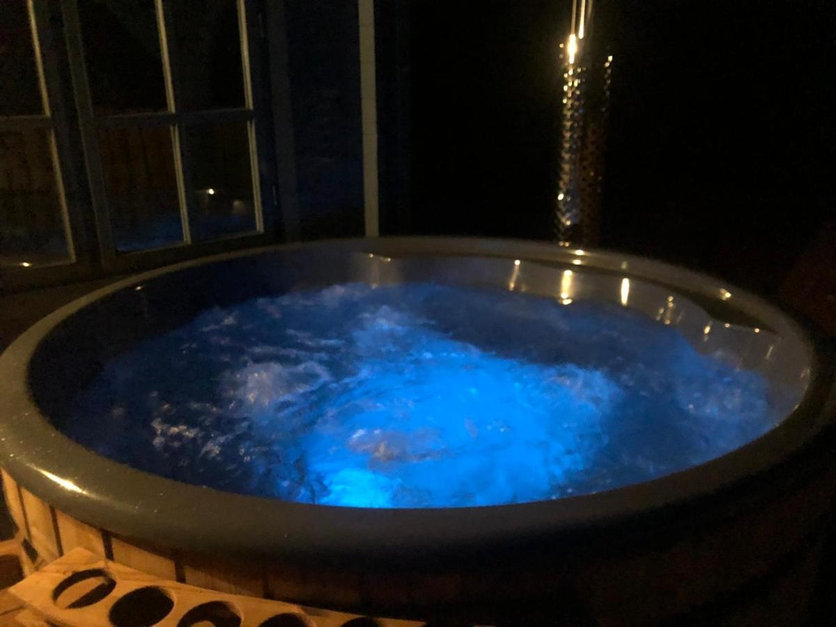 Highland Cabin - Relaxing Hot Tub Инвернесс Экстерьер фото